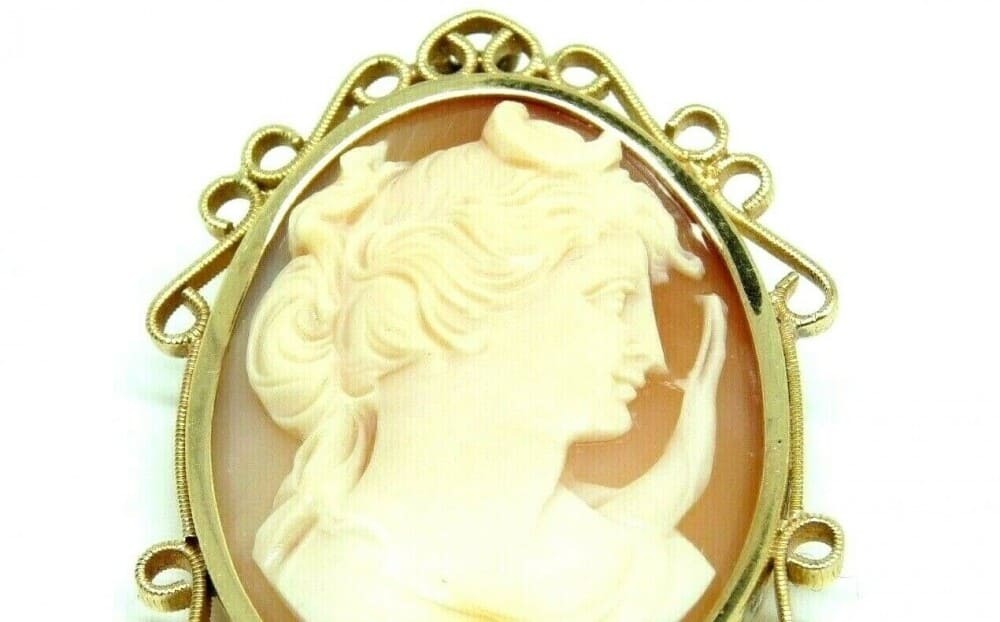 Spille antiche, capolavori di oreficeria